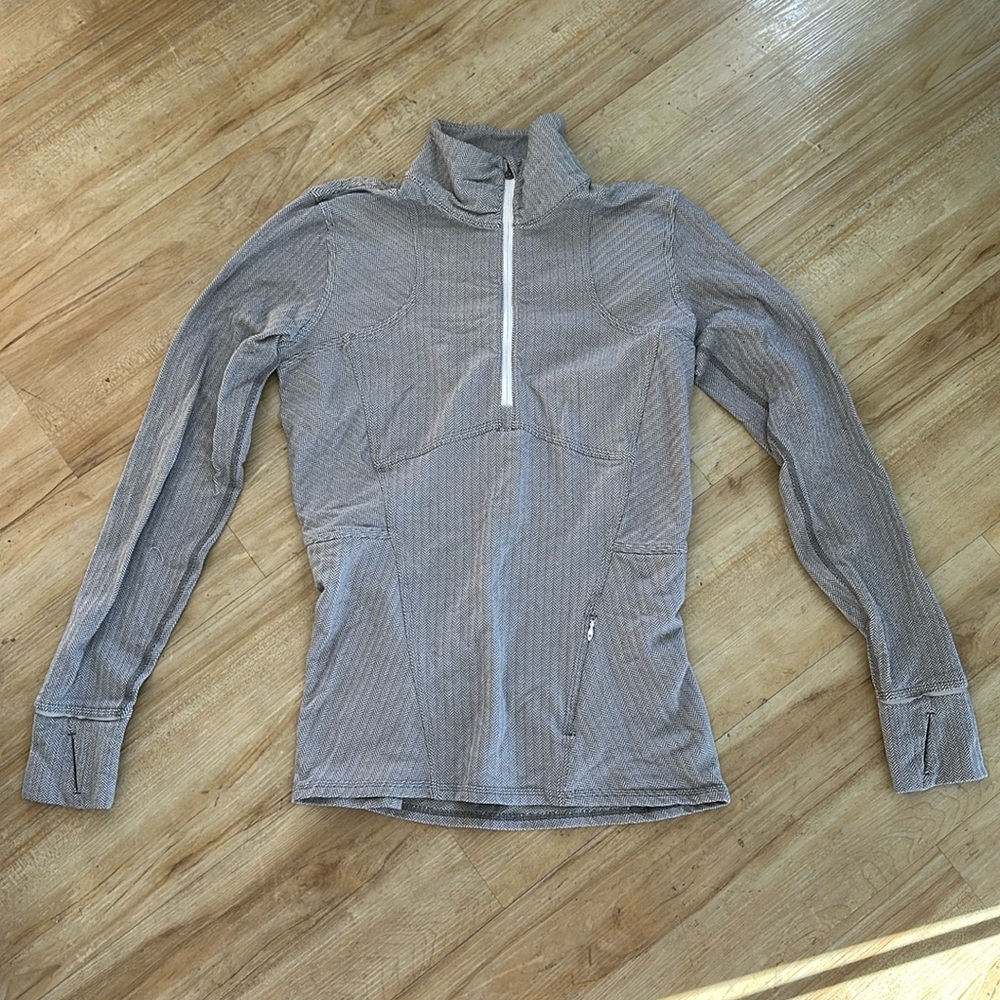 Lululemon rulu quarter zip size 8